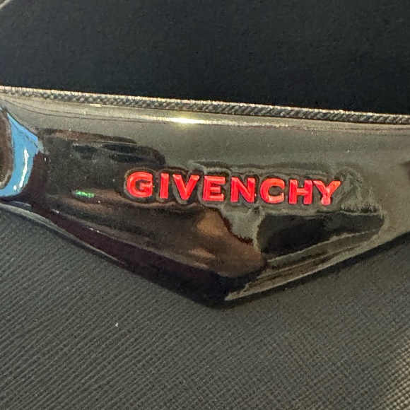 Givenchy Black Tote with pink Accents - Picture 6 of 7